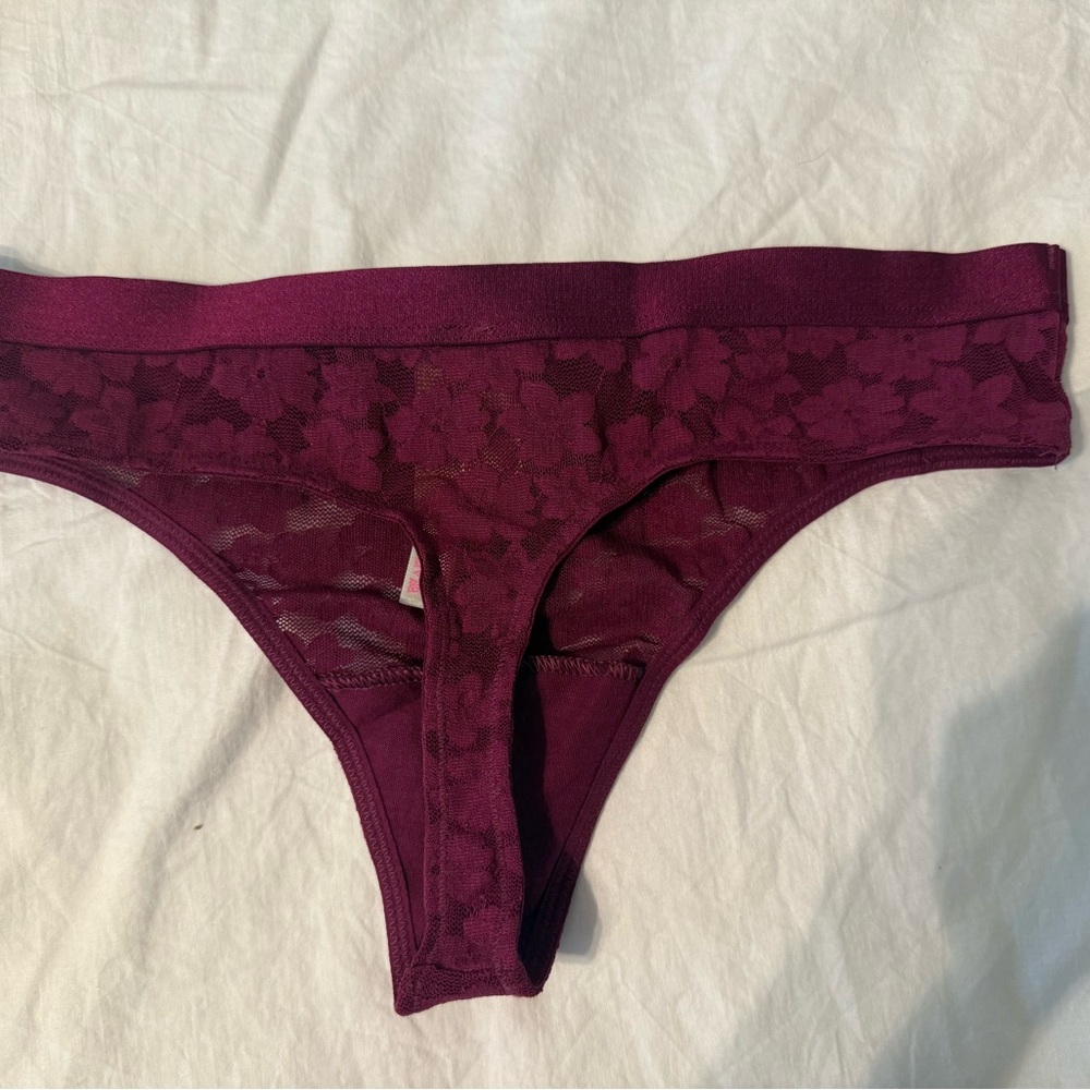 Victoria’s Secret Lace Thong Panty in Deep Plum-size Small